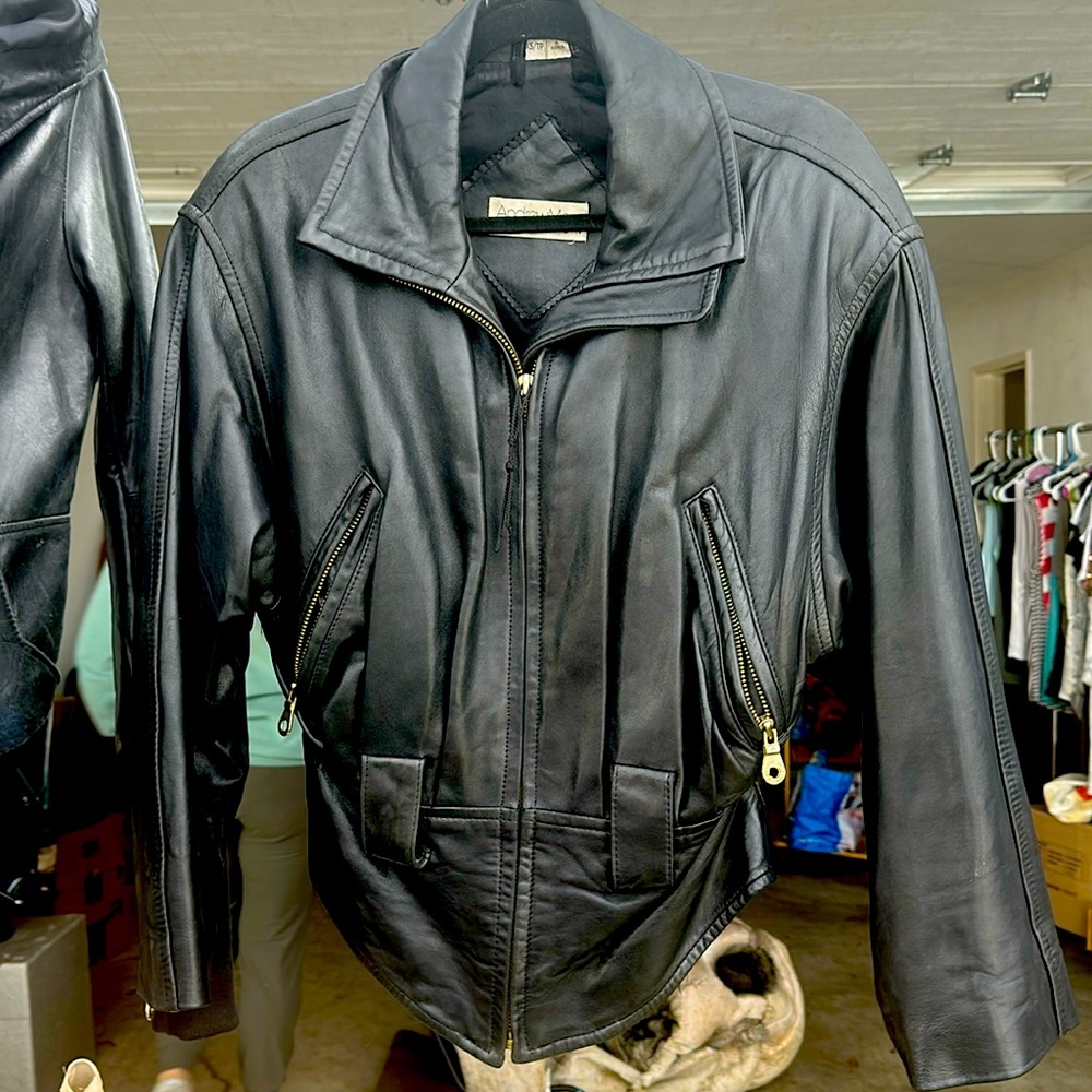 Black Leather. Andrew Marc. Size XS/S.